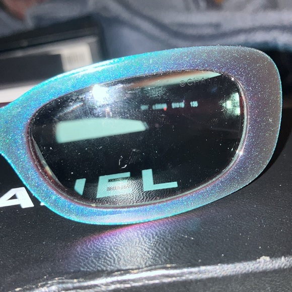 Women’s Chanel sunglasses main image 5